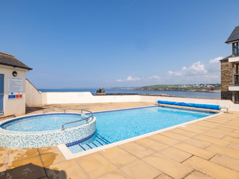 5 Thurlestone Rock - Web-14